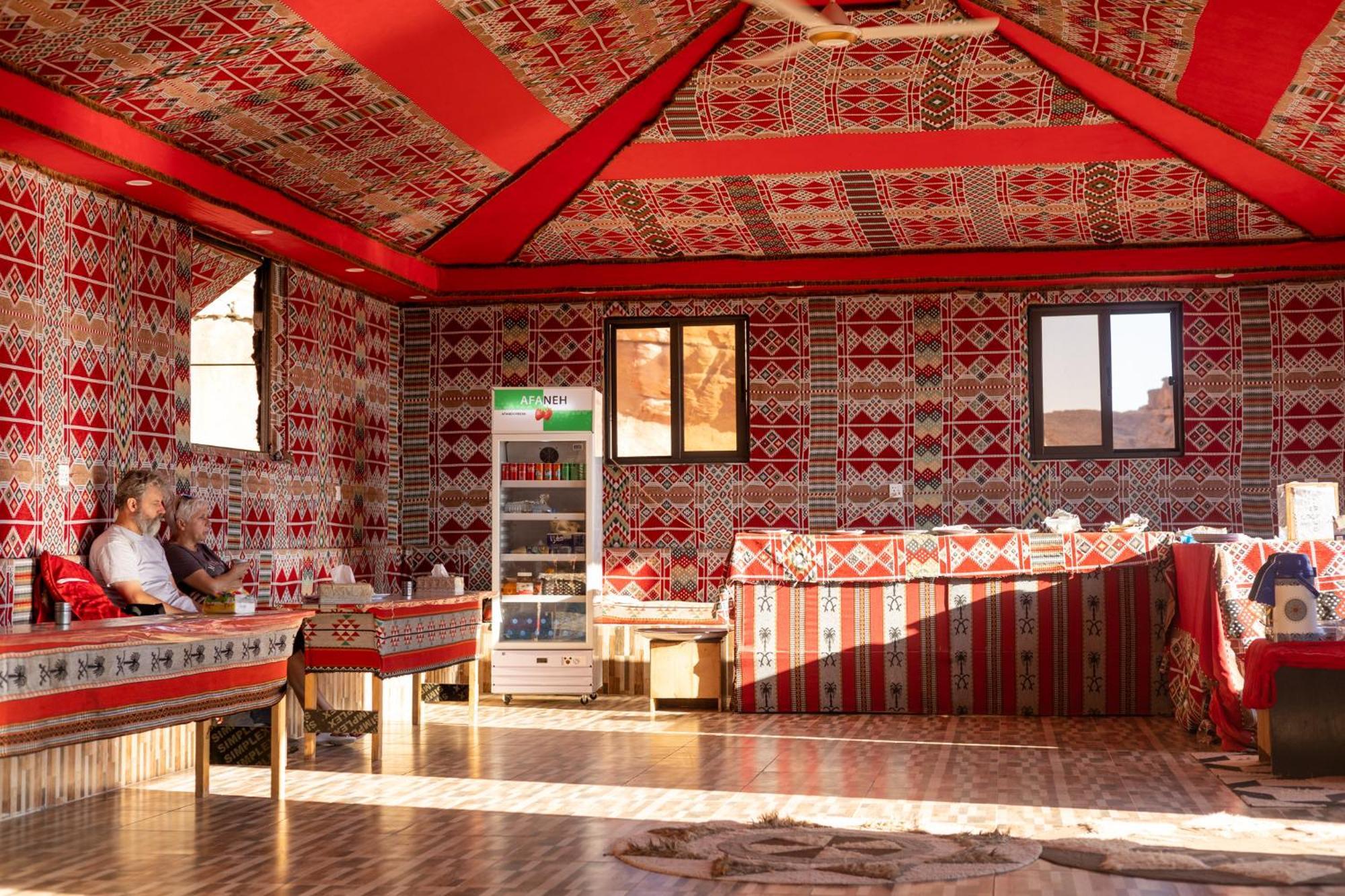 Bed and Breakfast Beduin Star Trail Camp Wadi Rum Exterior foto