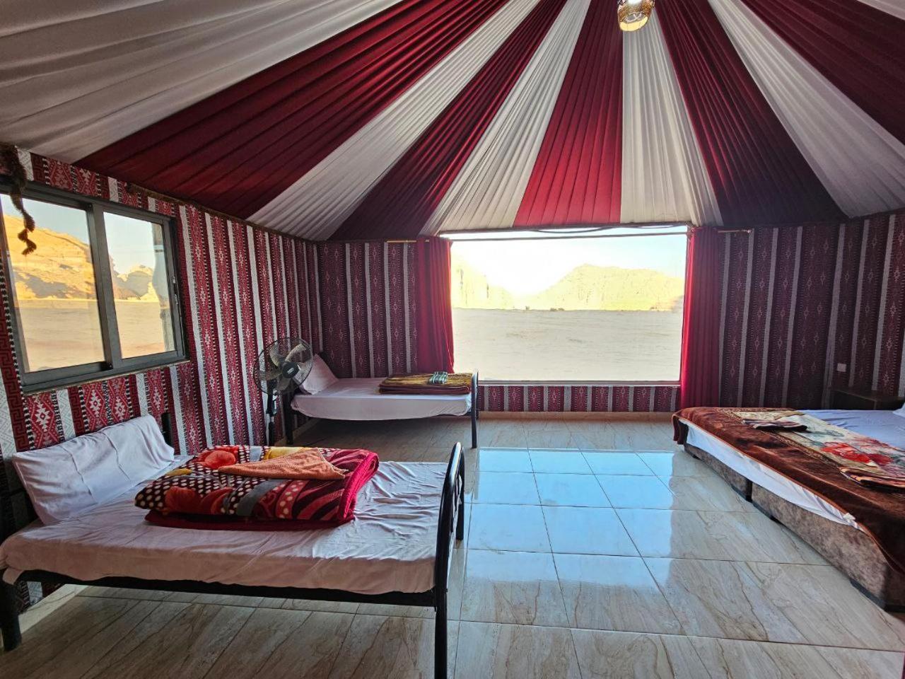 Bed and Breakfast Beduin Star Trail Camp Wadi Rum Exterior foto